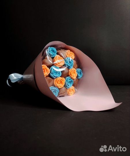 Букет - 19 Шоколадных Роз и Сердец