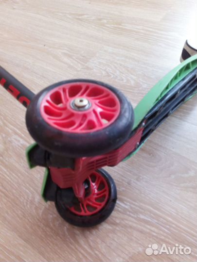 Самокат детский трехколесный
