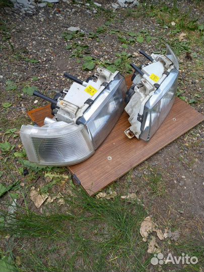 Комплект фар передние. Автомобиль 2110, 2111, 2112