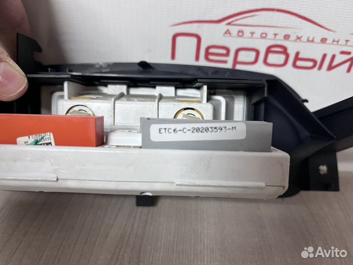 Часы Renault Symbol