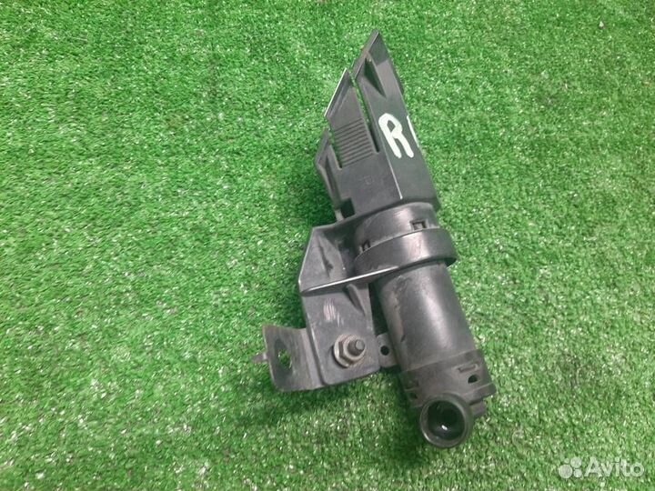 Форсунка омывателя фары правой Nissan Murano Z50