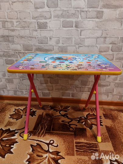 Детский стол