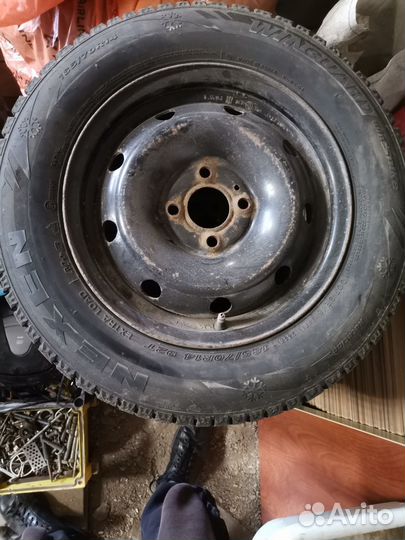 Резина зимняя на дисках 4/r14/100 185/70