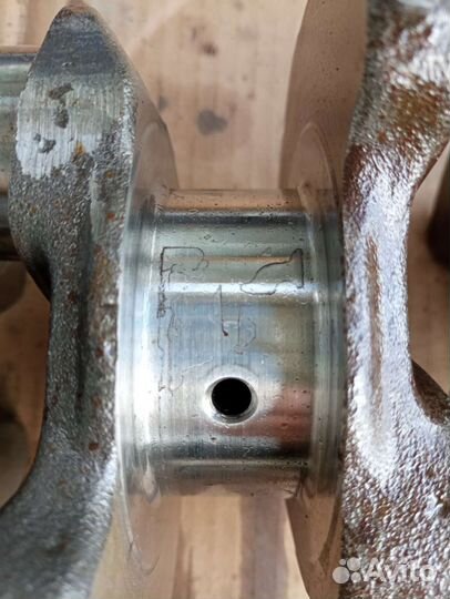 Коленвал двигателя TD 23/25/27