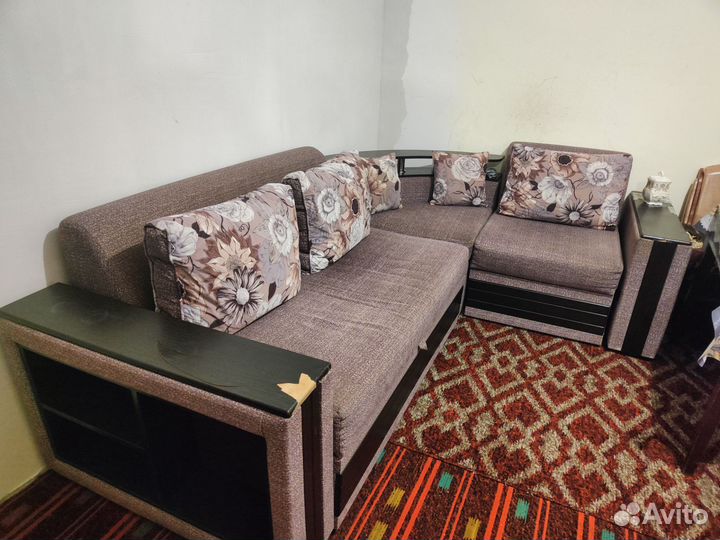 Угловой диван бу