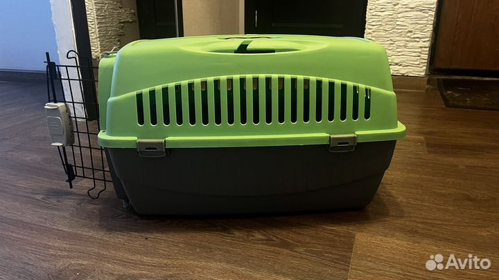 Переноска для собак и кошек