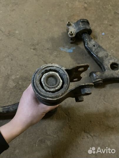 Рычаги передней подвески