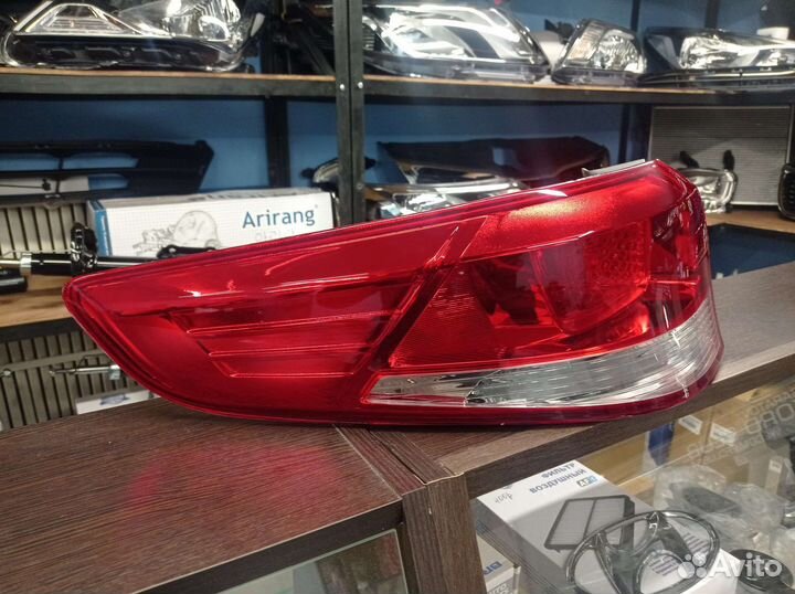Фонарь задний левый Kia Rio 3 2015-17г