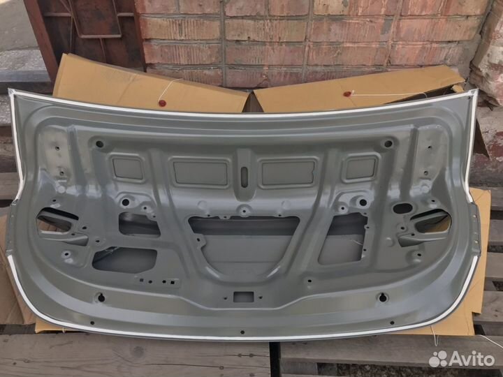 Крышка багажника Hyundai Solaris с 2017 г.в