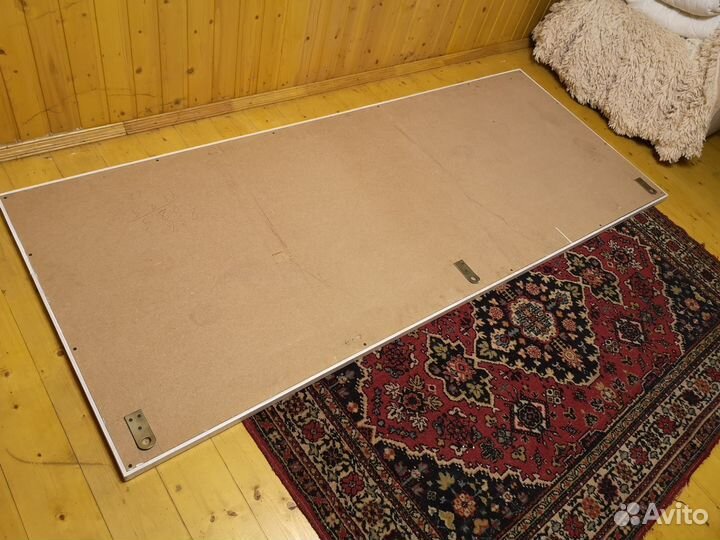 Большое настенное зеркало