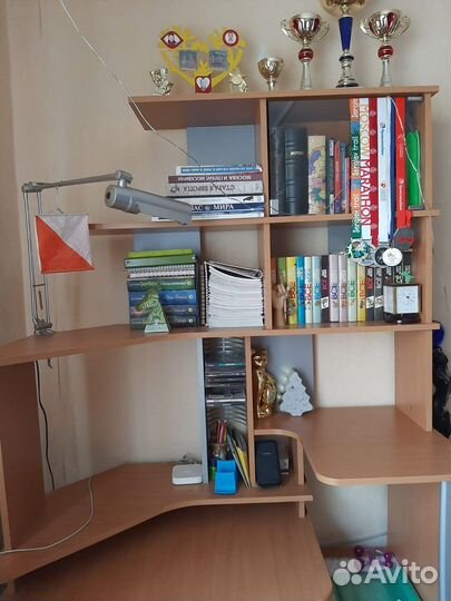 Компьютерный стол