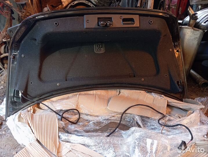 Крышка багажника Мерседес w203