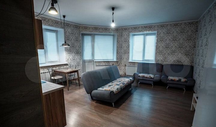 2-к. квартира, 50 м², 1/9 эт.