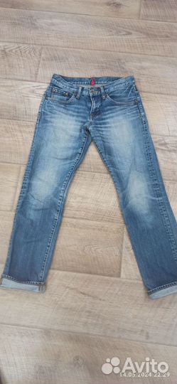 Куртка и джинсы