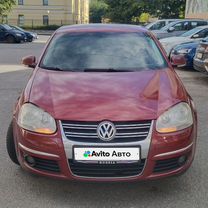 Volkswagen Jetta 1.6 AT, 2010, 339 000 км, с пробегом, цена 850 000 руб.