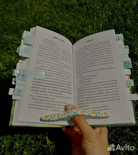 Держатель для страниц книги из глины