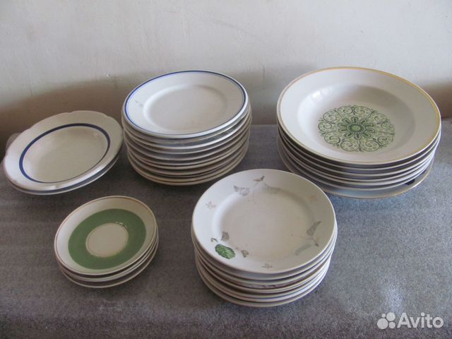 Тарелки глубокие,блюдца из разных наборов