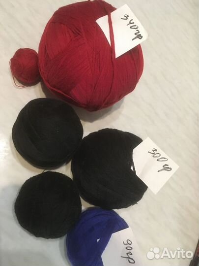 Различная пряжа нитки для вязания