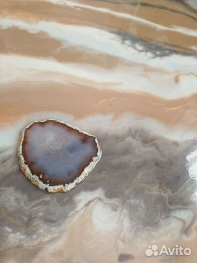 Круглая картина из эпоксидной смолы