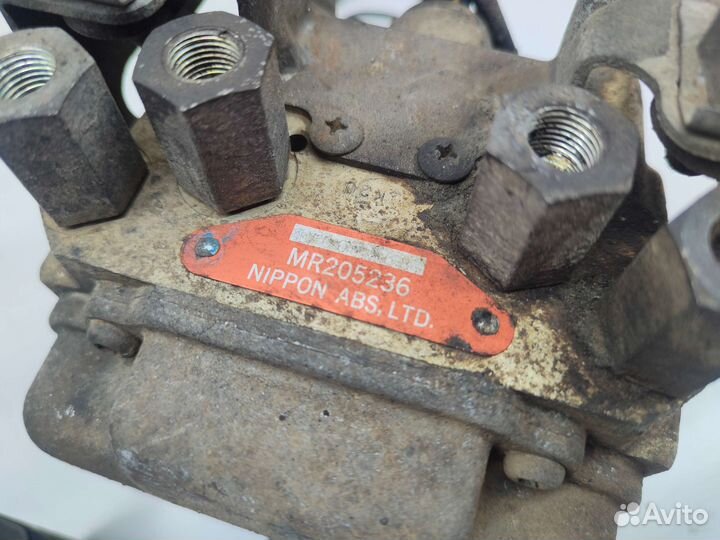 Блок ABS Mitsubishi RVR N28W 1994 г.в