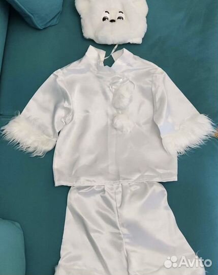 Костюм белого медведя 110