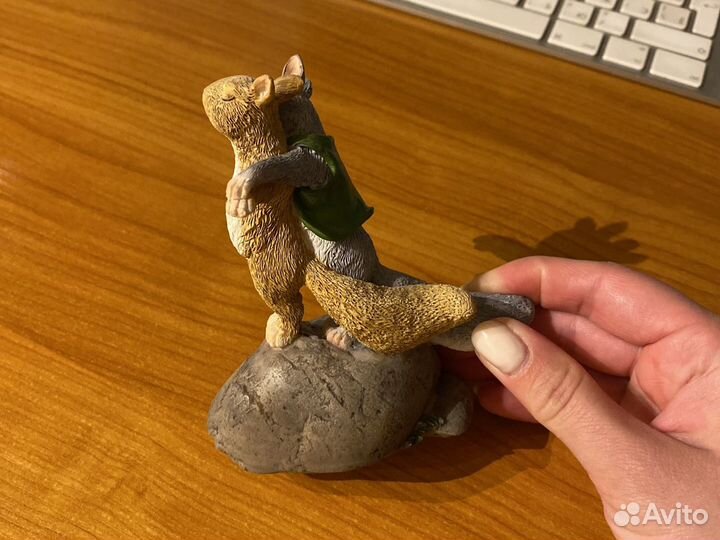 Статуэтка кролики