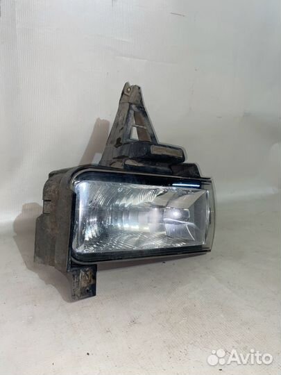 Toyota Land Cruiser 200 07- Туманка правая 630