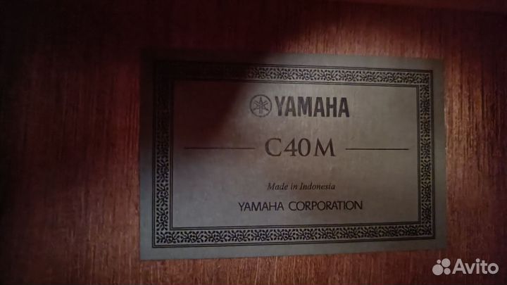 Классическая гитара yamaha c40