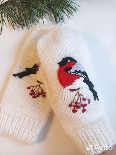 Варежки с вышивкой