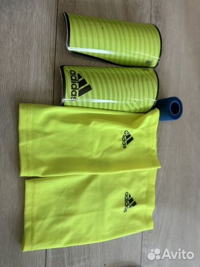 Футбольные щитки Adidas