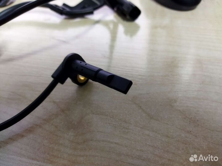 Датчик ABS задний Mitsubishi Lancer ASX Outlander