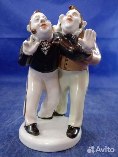 Фарфоровая статуэтка Бобчинский и Добчинский лфз Г
