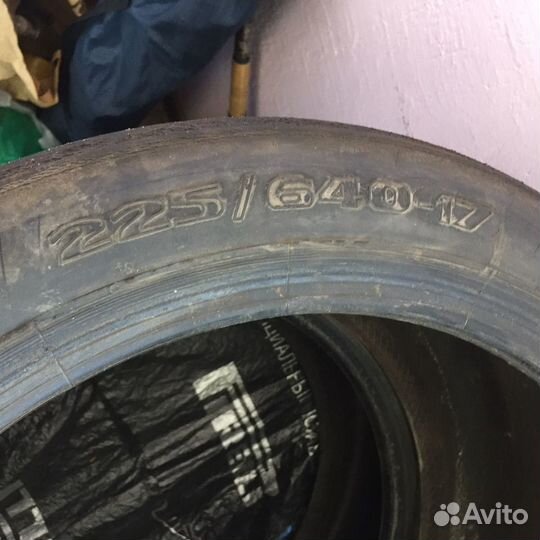 Avon AV12 225/45 R17