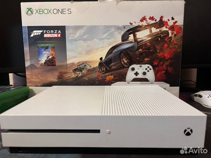 Xbox one s 1tb c играми