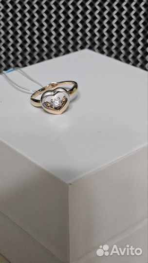 Золотое кольцо 585 с танцующим фианитом