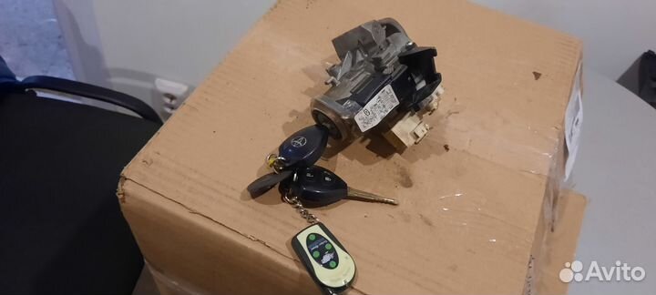 Замок зажигания Toyota Corolla E150/2006