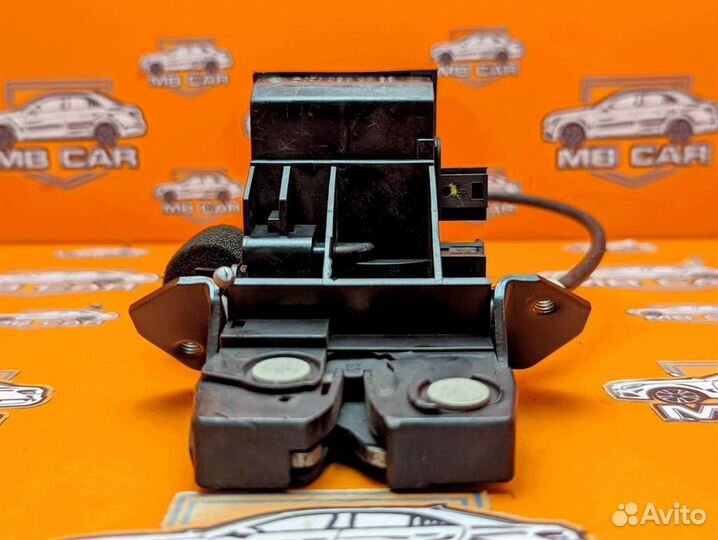 Замок багажника w203 C-class 612.962