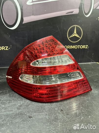 Фонарь задний левый мерседес w211
