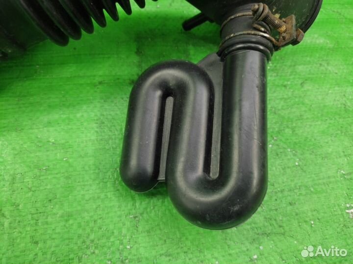 Патрубок возд фильтра + резонатор Sportage/Tucson