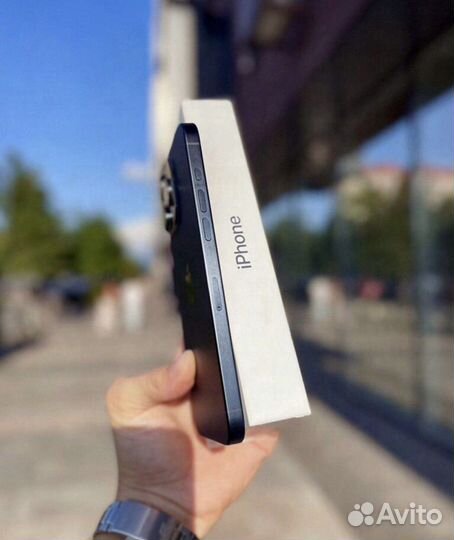 iPhone 15 Pro, 256 ГБ