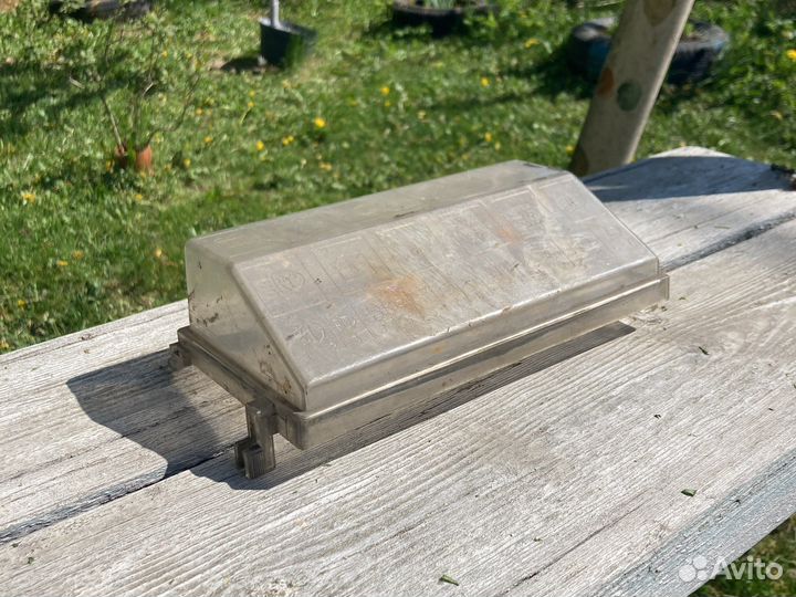 Крышка Монтажного Блока Ваз азлк Предохранителей