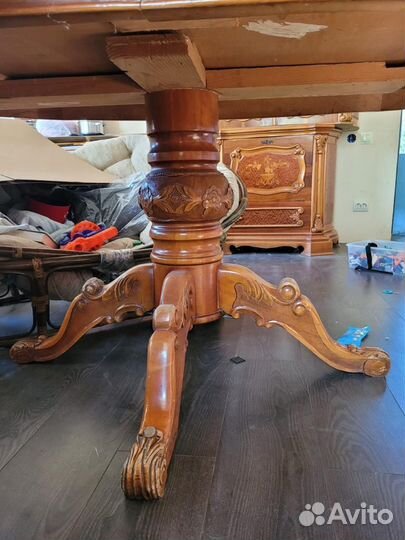 Стол и 6 стульев Румыния б/у под реставрацию