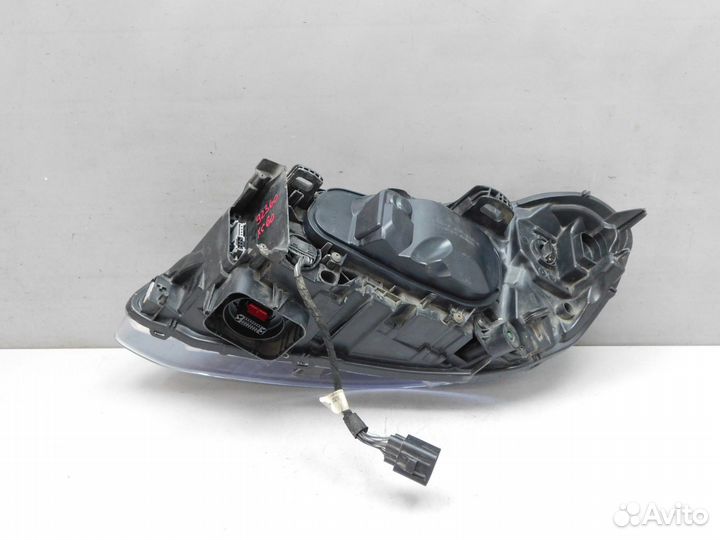 Фара правая Volvo XC60