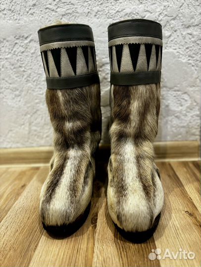 Унты женские светлые
