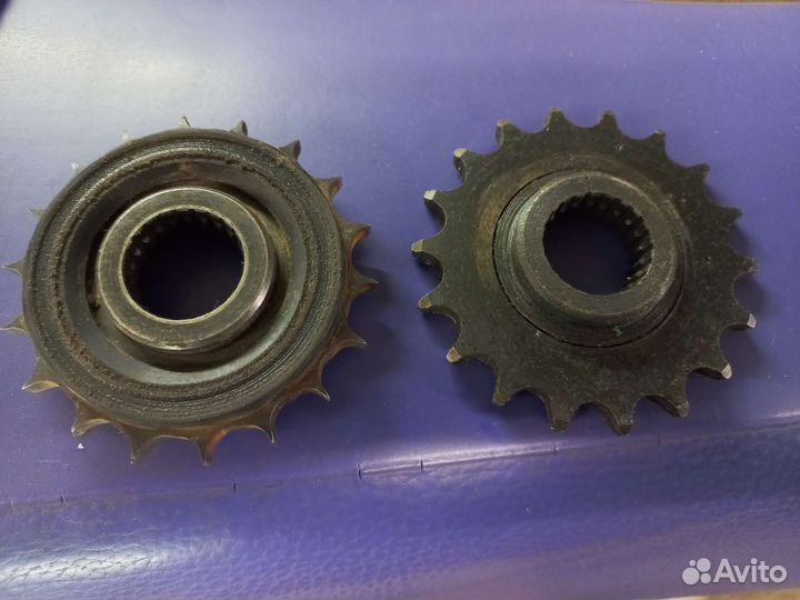 Звезда ведущая Yamaha TT250R 428 цепь