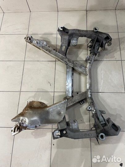 Подрамник передний Bmw 525I Lci E39 M54B25 2003