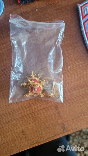 Погоны,петлицы, шевроны