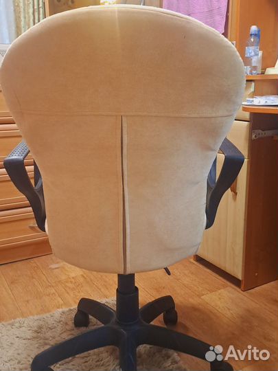 Компьютерное кресло