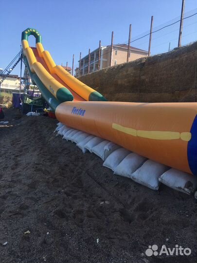 Надувная водная горка