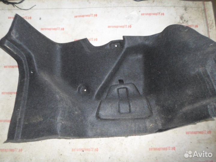 Обшивка багажника правая Geely MK 2008-2015